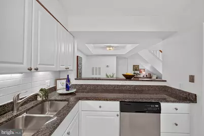 5818 Inman Park Circle #210, Rockville, MD 20852 - Photo 17