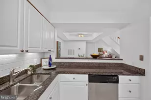5818 Inman Park Cir, Rockville, MD 20852 - Photo 17