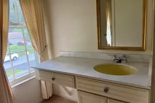 15208 Carrolton Rd, Rockville, MD 20853 - Photo 21