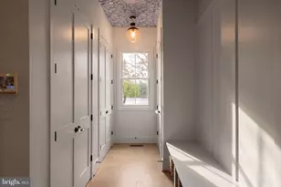 12900 Circle Dr, Rockville, MD 20850 - Photo 17