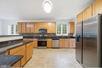 13814 Crownsgate Way, Germantown, MD 20874 - Photo 17