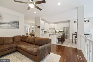 11405 Cedar Ridge Dr, Potomac, MD 20854 - Photo 13