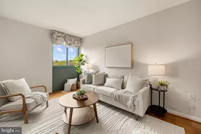 4242 E West Highway #506, Chevy Chase, MD 20815 - Photo 5