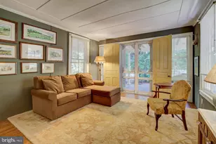 403 6th Ave, Washington Grove, MD 20880 - Photo 11