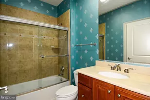 12525 Linda View Ln, Potomac, MD 20854 - Photo 19