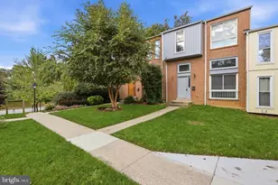 7251 Mill Run Dr, Derwood, MD 20855 - Photo 3