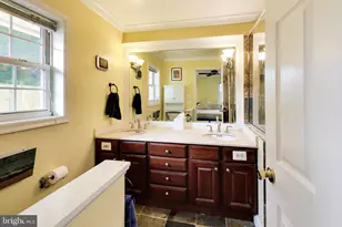 14300 Oakvale St, Rockville, MD 20853 - Photo 19
