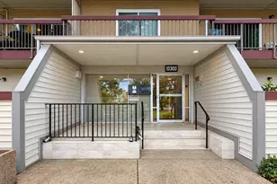 10300 Westlake Dr, Bethesda, MD 20817 - Photo 3