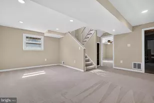 204 Rolling Rd, Gaithersburg, MD 20877 - Photo 27