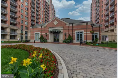 11710 Old Georgetown Road #227, North Bethesda, MD 20852 - Photo 3