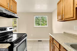 18312 Quondal Ct, Gaithersburg, MD 20877 - Photo 5