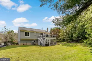 12205 Horse Center Rd, North Potomac, MD 20878 - Photo 35