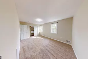 8 Big Acre Square, Gaithersburg, MD 20878 - Photo 11