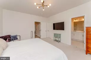 14301 Summit View Ln, Rockville, MD 20850 - Photo 35