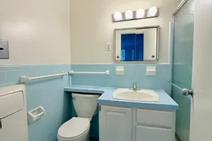 10401 Grosvenor Pl, Rockville, MD 20852 - Photo 7