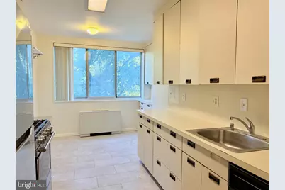 10401 Grosvenor Place #310, Rockville, MD 20852 - Photo 3