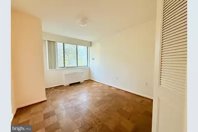 10401 Grosvenor Place #310, Rockville, MD 20852 - Photo 5