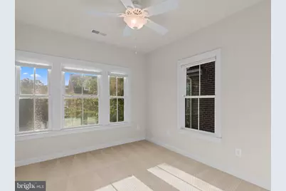419 Parkview Avenue, Gaithersburg, MD 20866 - Photo 37