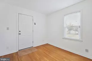11807 College View Dr, Silver Spring, MD 20902 - Photo 15