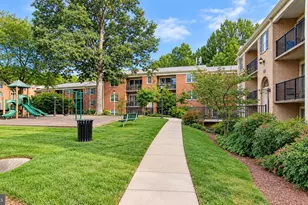 882 College Pkwy, Rockville, MD 20850 - Photo 21