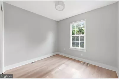 8139 Hallmark Place, Gaithersburg, MD 20879 - Photo 11