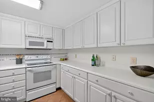 4601 N Park Ave, Chevy Chase, MD 20815 - Photo 7