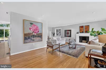 5005 Elsmere Place, Bethesda, MD 20814 - Photo 5