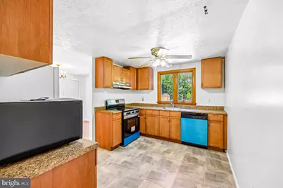 18308 Powhatan Court, Gaithersburg, MD 20877 - Photo 17