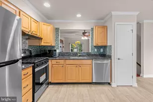 8107 Hallmark Pl E, Gaithersburg, MD 20879 - Photo 9