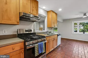 1002 Broadmore Cir, Silver Spring, MD 20904 - Photo 15