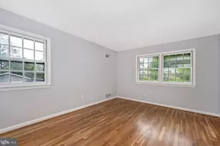 17501 Park Mill Dr, Rockville, MD 20855 - Photo 21