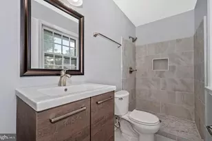 17501 Park Mill Dr, Rockville, MD 20855 - Photo 29