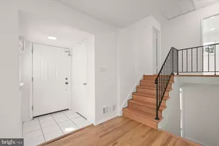 5007 Elsmere Pl, Bethesda, MD 20814 - Photo 3