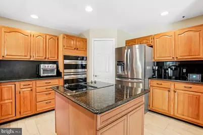 10015 Sterling Terrace, Rockville, MD 20850 - Photo 19