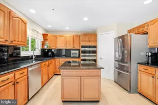 10015 Sterling Terrace, Rockville, MD 20850 - Photo 15