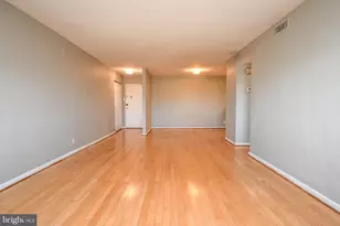8315 N Brook Ln, Bethesda, MD 20814 - Photo 3