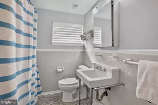 5901 Cromwell Dr, Bethesda, MD 20816 - Photo 21