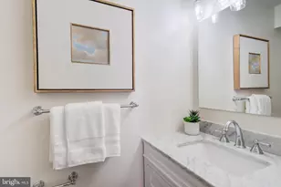 10926 Wickshire Way, Rockville, MD 20852 - Photo 15