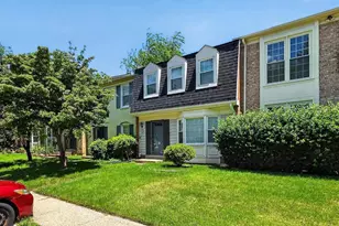 9208 Weathervane Pl, Montgomery Village, MD 20886 - Photo 3