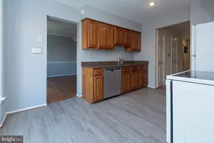 48 Pontiac Way, Gaithersburg, MD 20878 - Photo 3