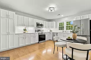 5700 Brewer House Cir, Rockville, MD 20852 - Photo 15