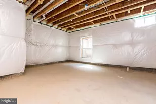 304 S Stonestreet Ave, Rockville, MD 20850 - Photo 37