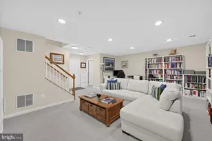 13652 Mills Farm Rd, Rockville, MD 20850 - Photo 29