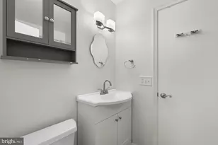 18328 Streamside Dr, Gaithersburg, MD 20879 - Photo 13