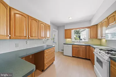 1009 Neal Drive, Rockville, MD 20850 - Photo 15
