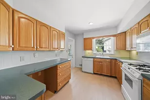 1009 Neal Dr, Rockville, MD 20850 - Photo 15