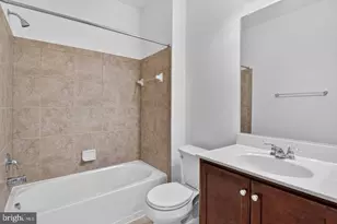27 Fairbanks Dr, Gaithersburg, MD 20877 - Photo 5