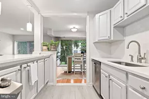 12311 Braxfield Ct, Rockville, MD 20852 - Photo 9