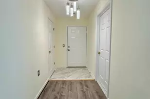 11812 Eton Manor Dr, Germantown, MD 20876 - Photo 9