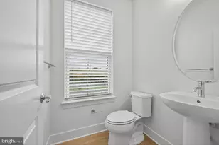 4937 Purdy Aly, Rockville, MD 20850 - Photo 9